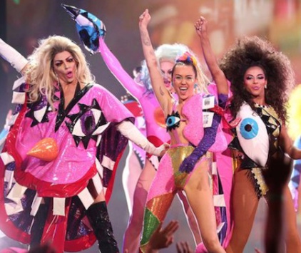 miley drag queen vmas
